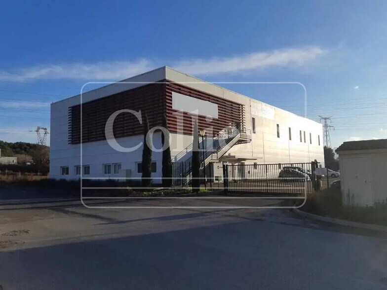 Bureau dans Gardanne à louer - Photo de l’immeuble – Image 1 sur 15