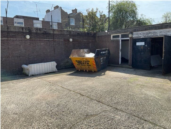 23 Teversham Lane, Londres à louer - Photo de l’immeuble – Image 2 sur 3