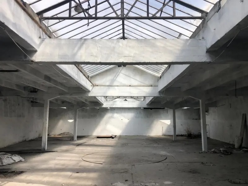 Local commercial dans Tassin-la-Demi-Lune à vendre Photo de l’immeuble– Image 1 sur 4