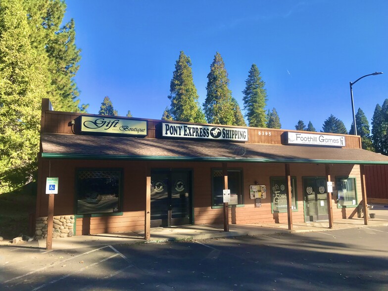 6395 Pony Express Trl, Pollock Pines, CA à vendre - Photo de l’immeuble – Image 2 sur 11