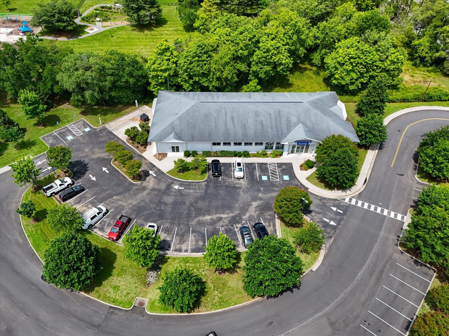 2502 Melrose Ave NW, Roanoke, VA à louer Aérien– Image 1 sur 22