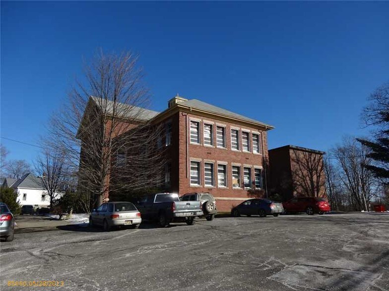 113 N Lancey St, Pittsfield, ME à louer - Photo de l’immeuble – Image 2 sur 6