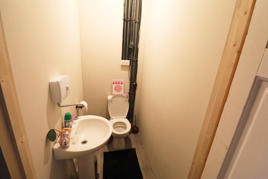 2 Harefield Rd, Nuneaton à vendre - Photo intérieure – Image 2 sur 9