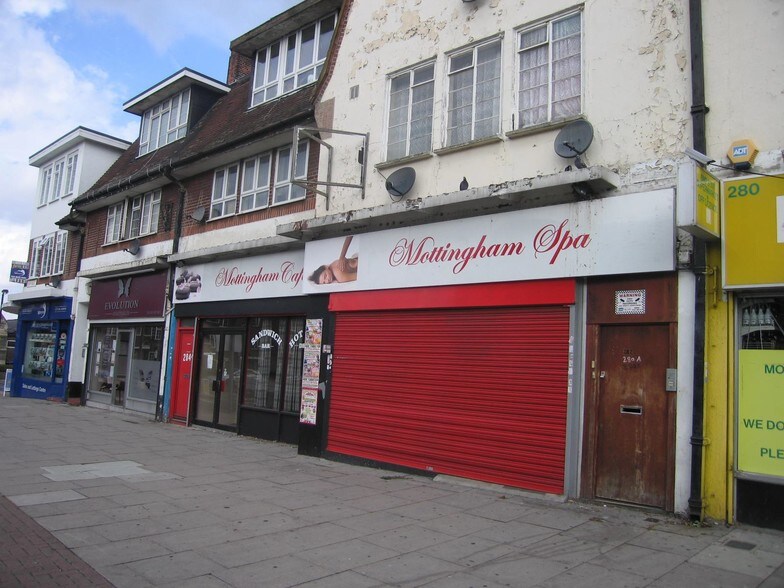 280-284 Court Road, Londres à louer - Photo de l’immeuble – Image 3 sur 4
