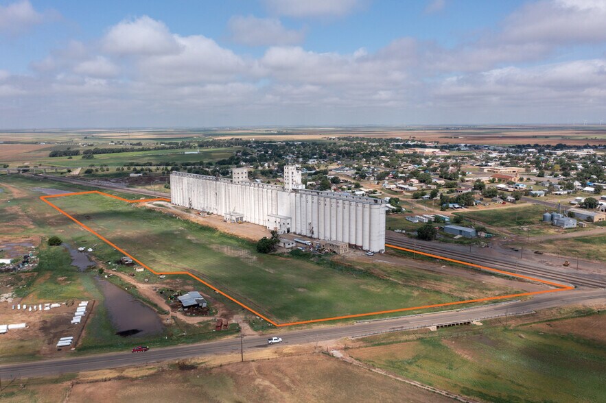 S Main st, Friona, TX à vendre - Photo de l’immeuble – Image 2 sur 11