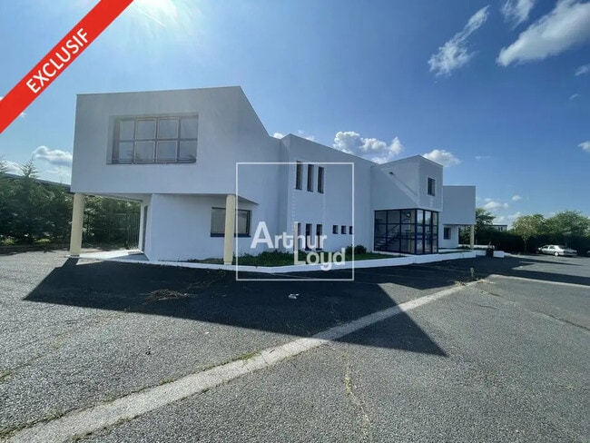 Plus de détails pour Bureau à vendre