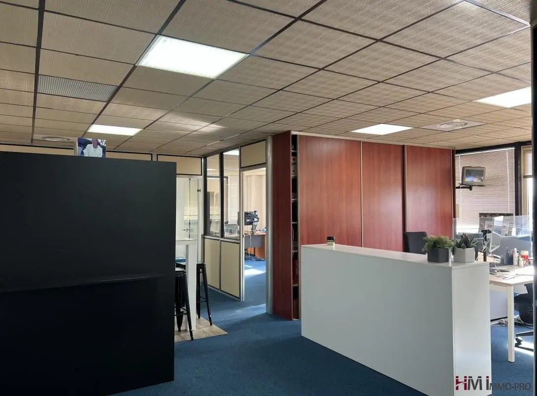 Bureau dans Mont-Saint-Aignan à louer Photo intérieure– Image 1 sur 8