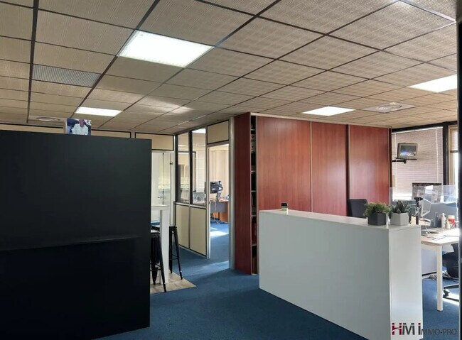 Plus de détails pour Bureau à louer