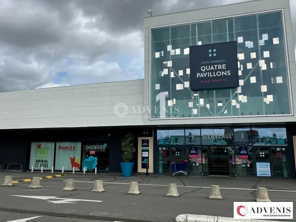 Local commercial dans Lormont à louer Photo de l’immeuble– Image 1 sur 9