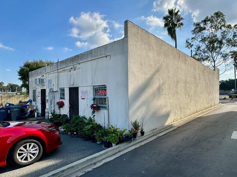 2107 Artesia Blvd, Redondo Beach, CA à vendre - Photo de l’immeuble – Image 3 sur 4