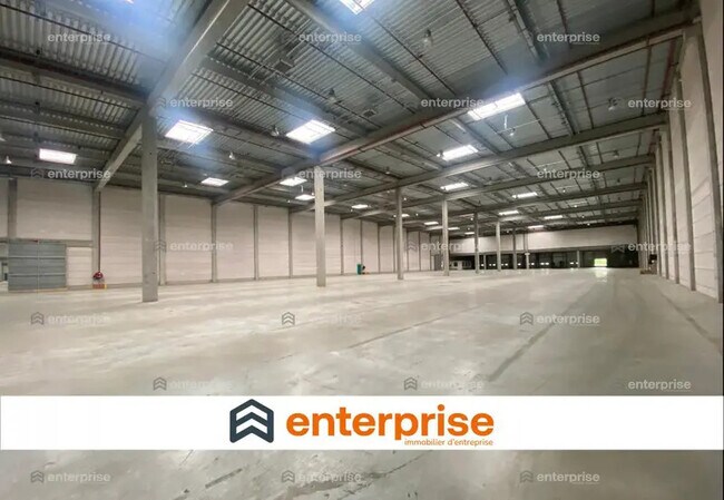 Plus de détails pour Industriel/Logistique à louer