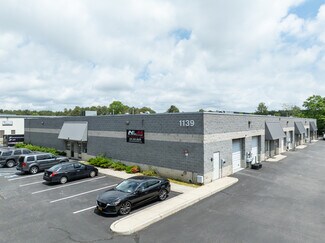 Plus de détails pour 1139 Station Rd, Medford, NY - Industriel/Logistique à louer