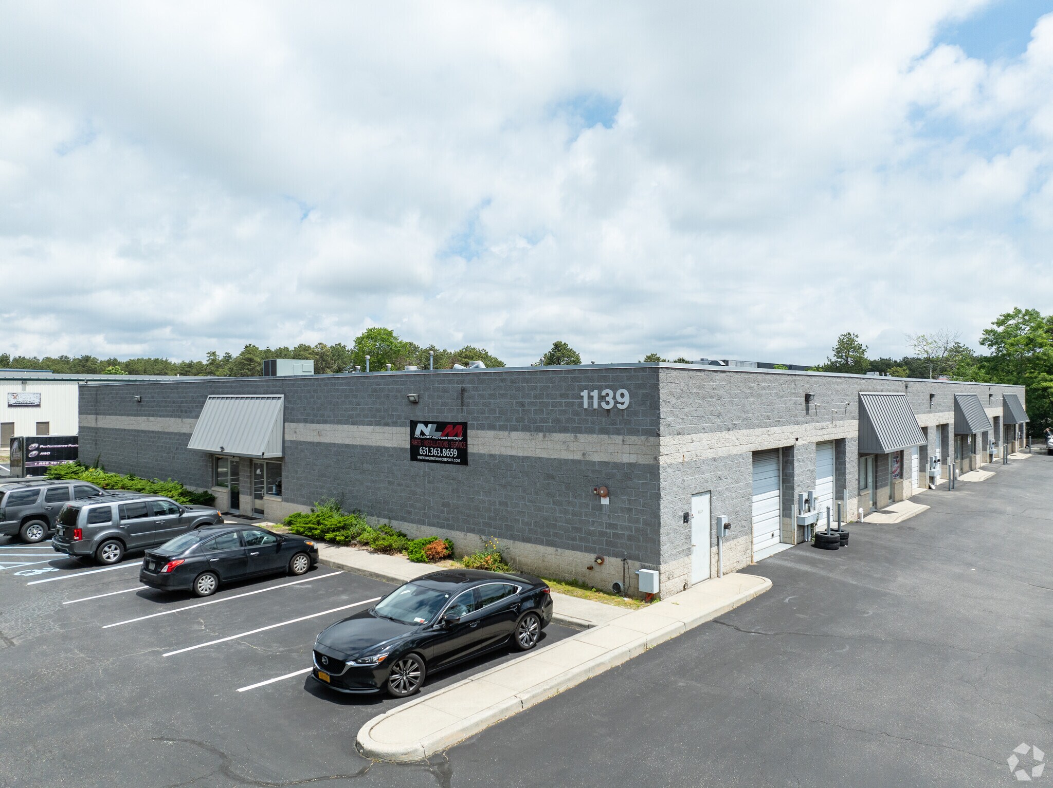 1139 Station Rd, Medford, NY à louer Photo principale– Image 1 sur 9