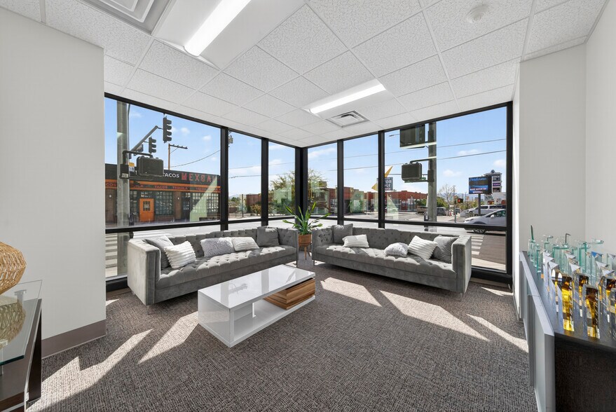 449 S Virginia St, Reno, NV à louer - Photo de l’immeuble – Image 3 sur 11