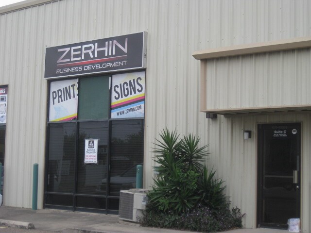 301 N McColl Rd, McAllen, TX à louer - Photo de l’immeuble – Image 3 sur 5