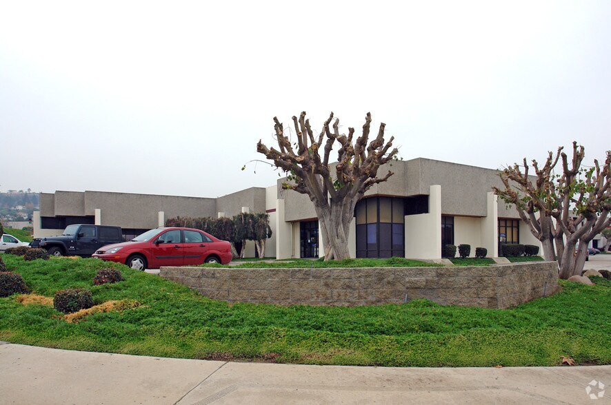 1800 John Towers Ave, El Cajon, CA à louer - Photo de l’immeuble – Image 2 sur 4