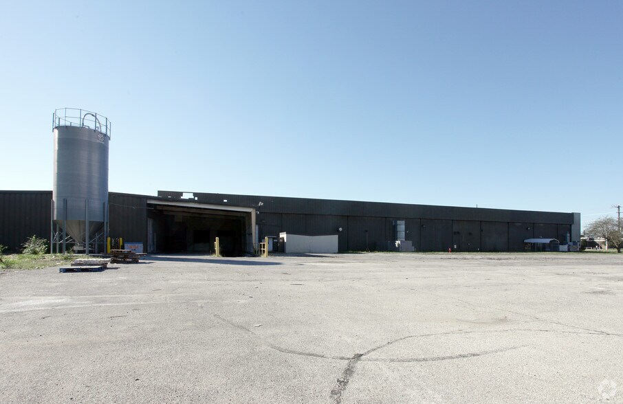 1251 N Fruitridge Ave, Terre Haute, IN à louer - Photo de l’immeuble – Image 2 sur 2