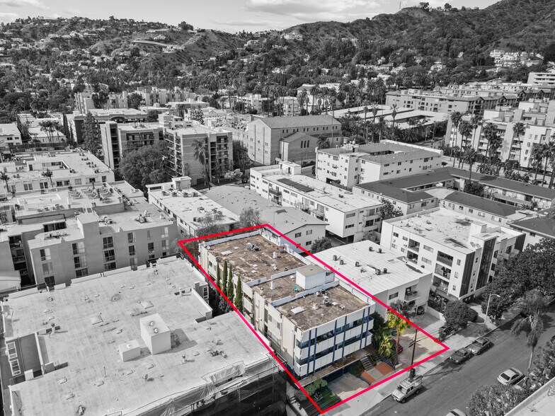 1627 N Poinsettia Pl, Los Angeles, CA à vendre - Aérien – Image 3 sur 13