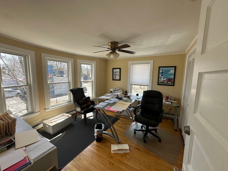 796 Forest Ave, Portland, ME à vendre - Photo de l’immeuble – Image 2 sur 5
