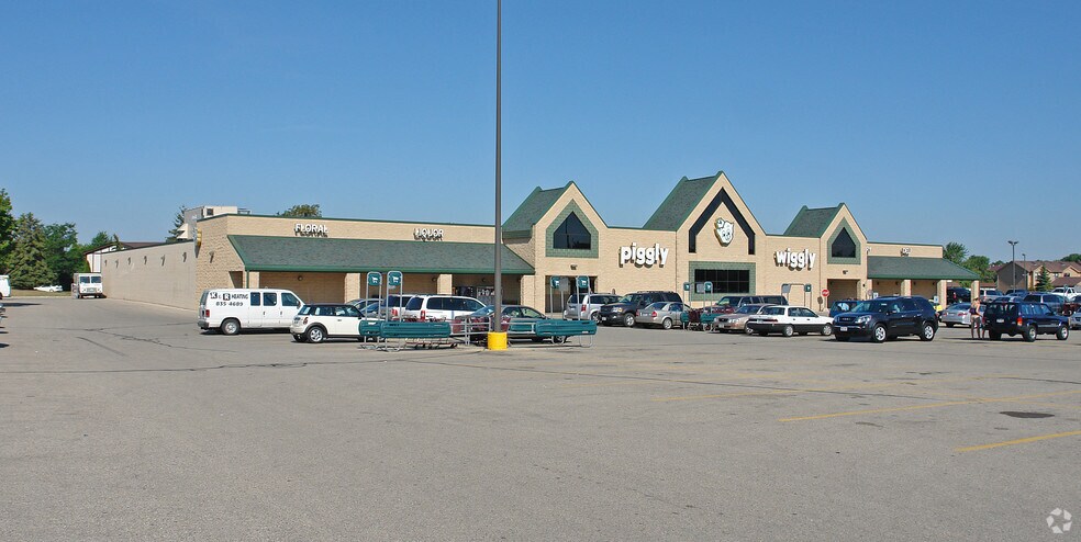 5600 Spring St, Racine, WI à vendre - Photo principale – Image 1 sur 17