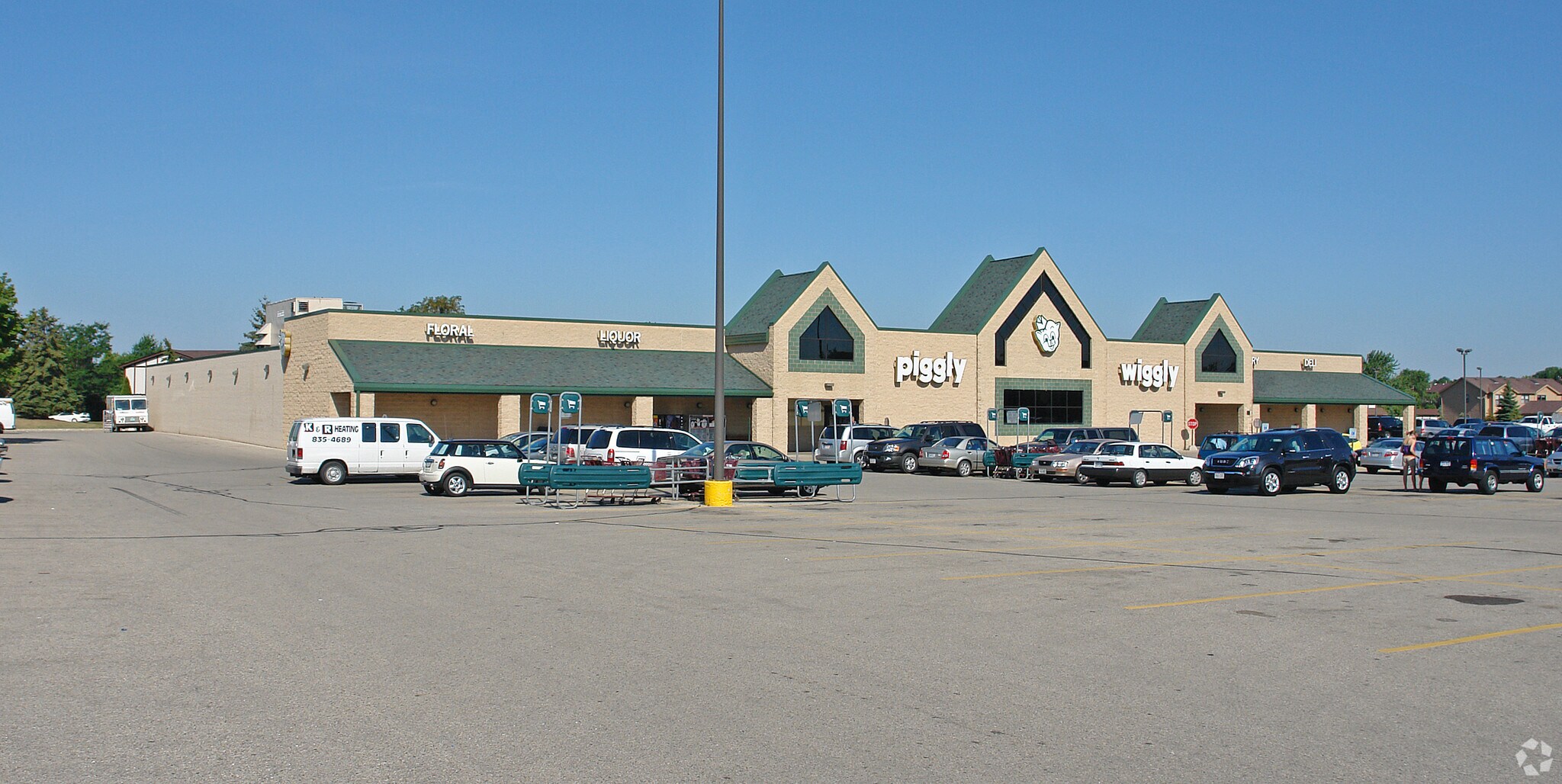 5600 Spring St, Racine, WI à vendre Photo principale– Image 1 sur 18
