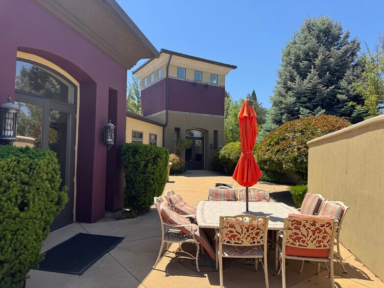 6950 S McCarran Blvd, Reno, NV à louer - Photo de l’immeuble – Image 3 sur 10