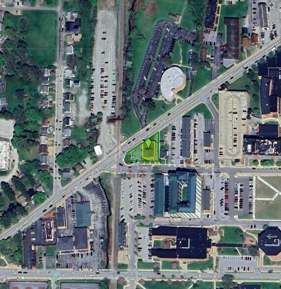 Campus Edge at IUP portefeuille de 6 biens à vendre sur LoopNet.fr - Photo principale – Image 2 sur 4