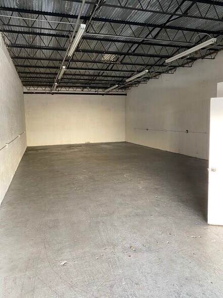 1360 NW 65th Ave, Plantation, FL à louer - Photo intérieure – Image 2 sur 12