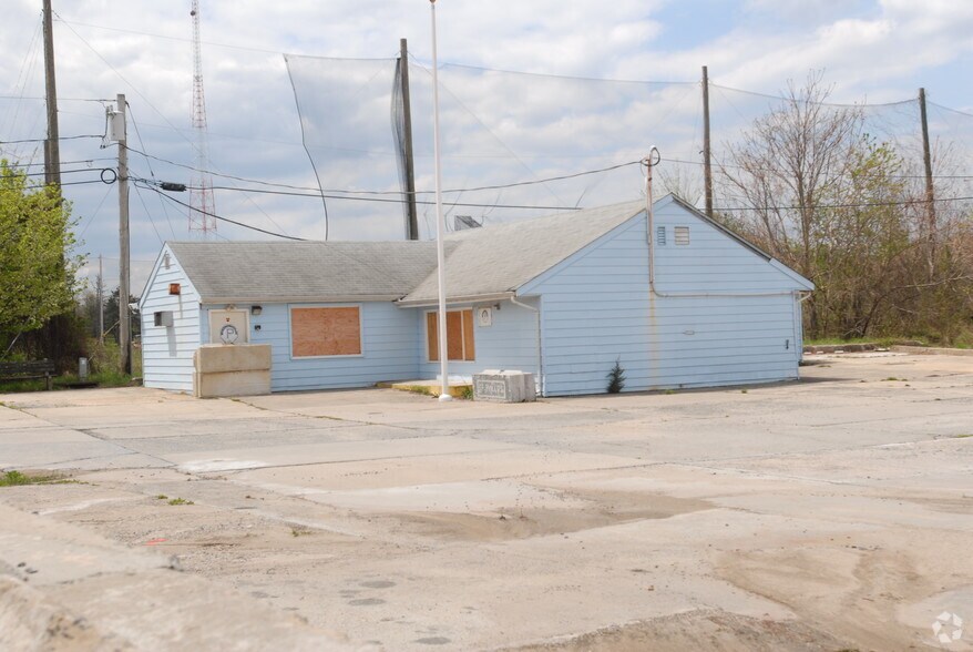 945 Rt 27, Somerset, NJ à louer - Photo de l’immeuble – Image 2 sur 12