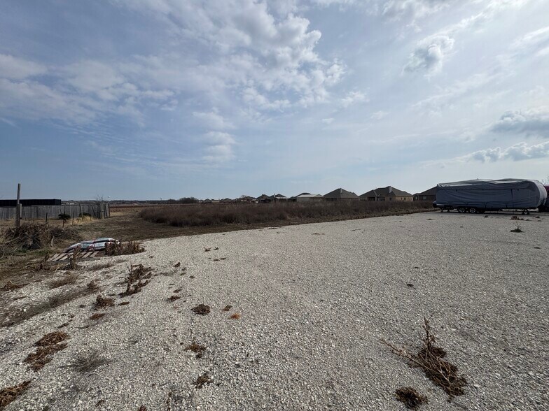 1939 County Road 596, Nevada, TX à louer - Photo de l’immeuble – Image 3 sur 20