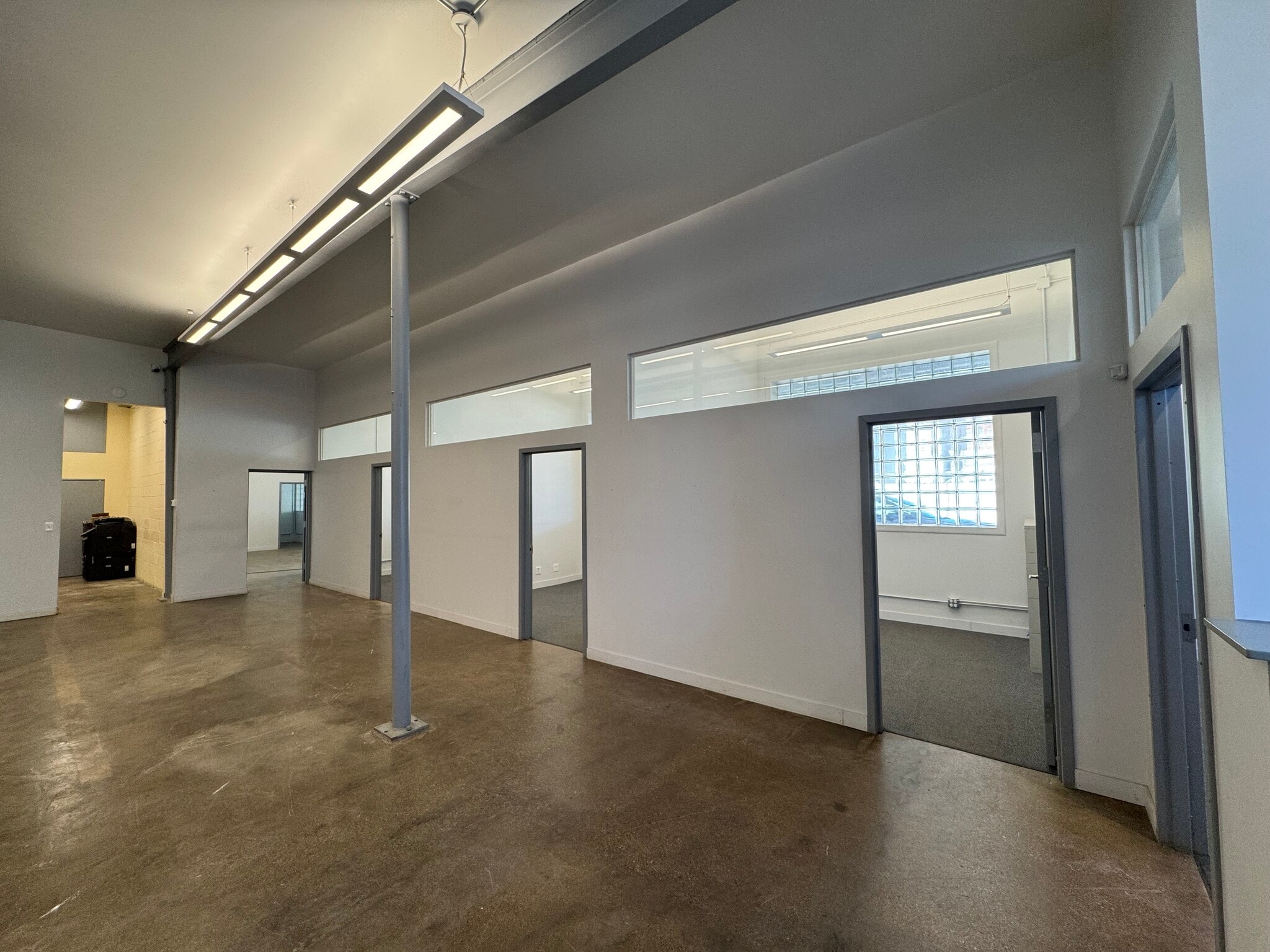 452 N Claremont Ave, Chicago, IL à louer Photo intérieure– Image 1 sur 11