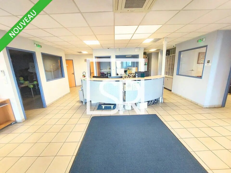 Bureau dans Clermont-Ferrand à louer Photo de l’immeuble– Image 1 sur 13