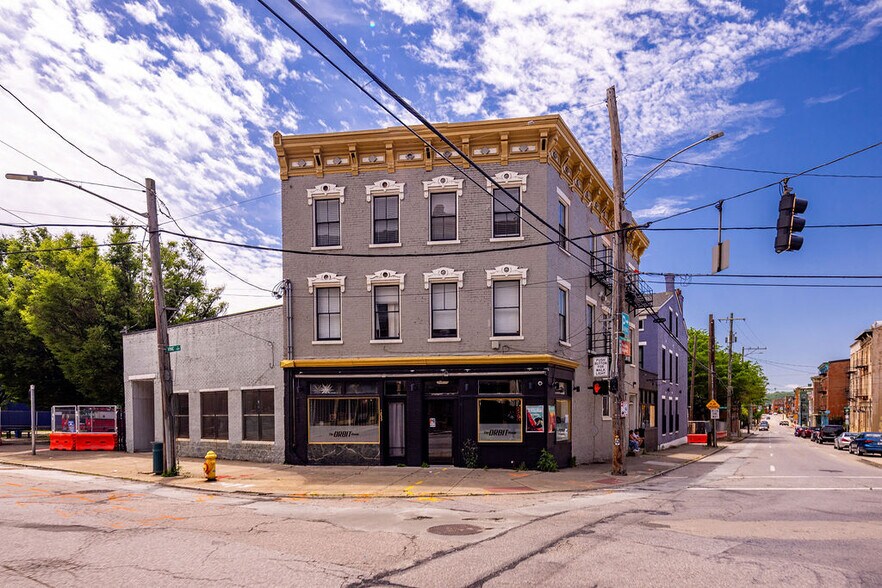 1833 Vine St, Cincinnati, OH à louer - Photo de l’immeuble – Image 2 sur 22