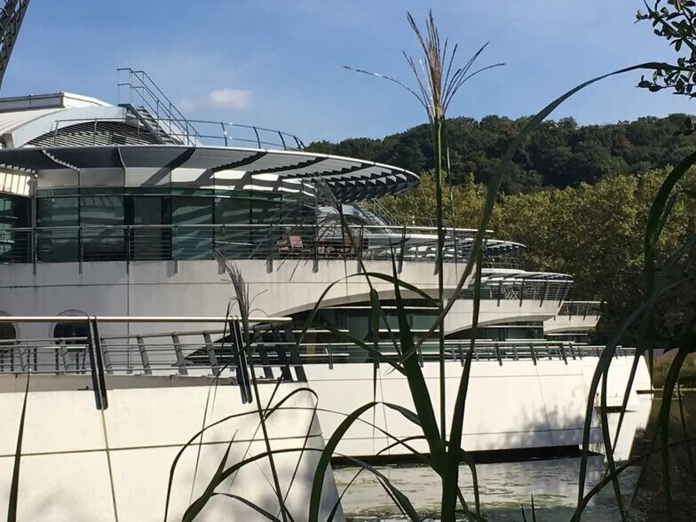 Bureau dans Lyon à louer - Photo de l’immeuble – Image 1 sur 22