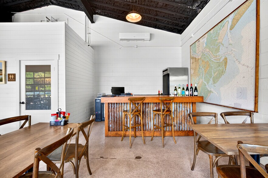 3209 E Victory Dr, Savannah, GA à vendre - Photo de l’immeuble – Image 2 sur 10