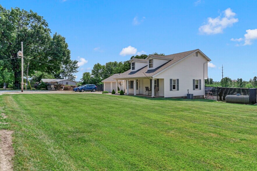 9 Mingo Ln, Lake Saint Louis, MO à louer - Photo de l’immeuble – Image 3 sur 40
