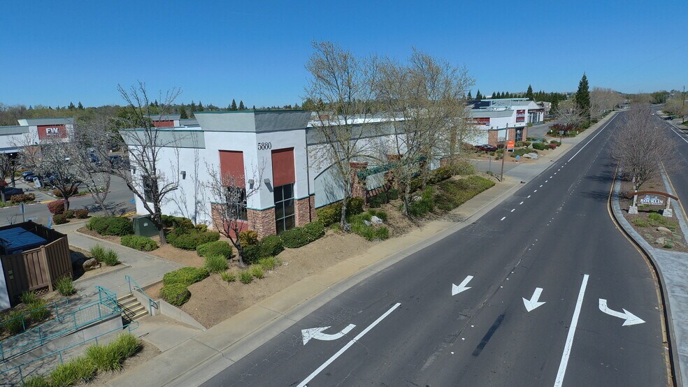 5880 Pacific St, Rocklin, CA à vendre - Photo de l’immeuble – Image 2 sur 7