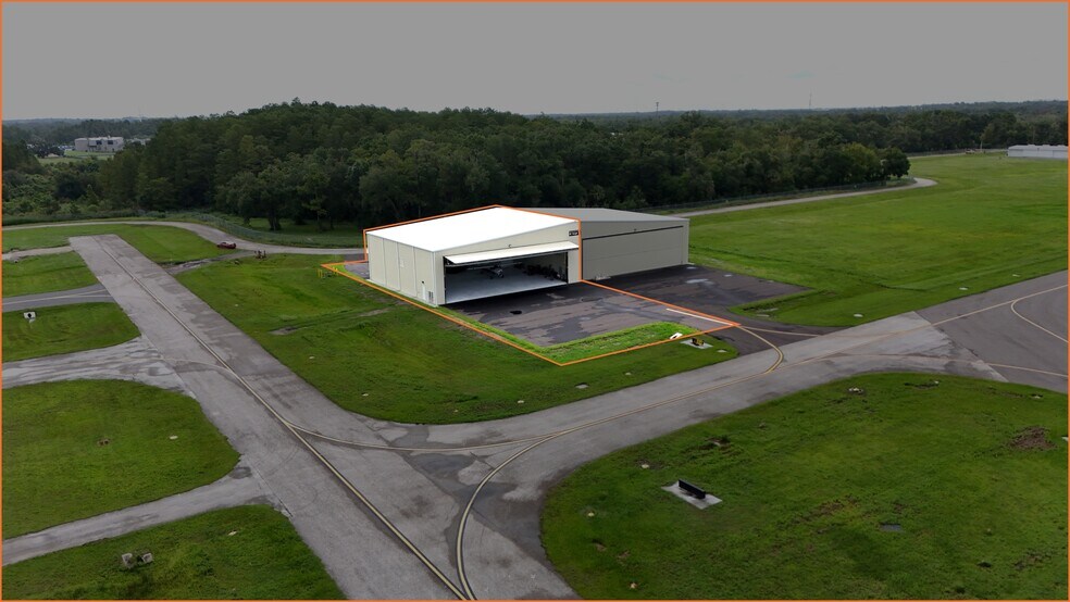 6950 Tampa Executive Arpt Blvd, Tampa, FL à vendre - Photo de l’immeuble – Image 1 sur 4