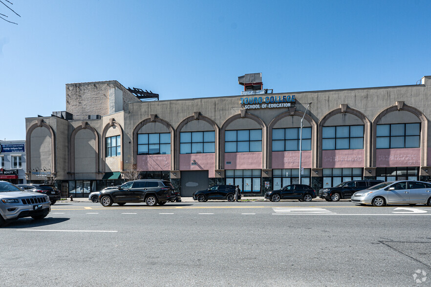 2078 Coney Island Ave, Brooklyn, NY à louer - Photo de l’immeuble – Image 3 sur 5