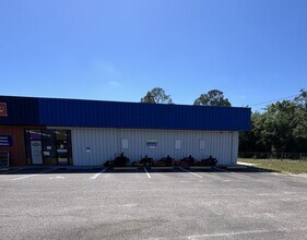 850827 US Highway 17, Yulee, FL à louer Photo intérieure– Image 2 sur 6