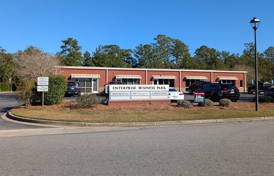 359 Enterprise Dr, Valdosta, GA à louer - Photo de l’immeuble – Image 2 sur 12