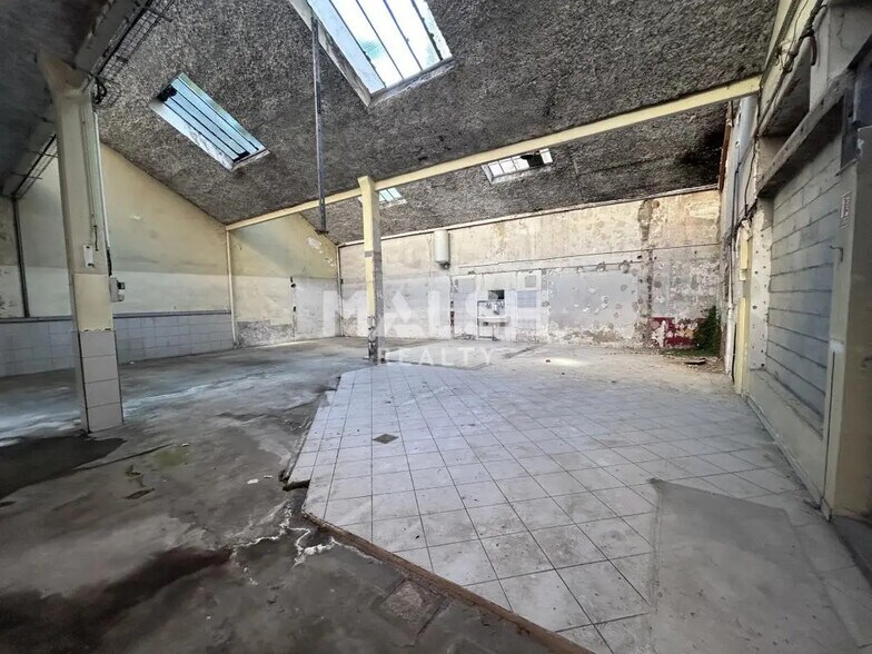 Local commercial dans Lyon à vendre - Photo de l’immeuble – Image 3 sur 5