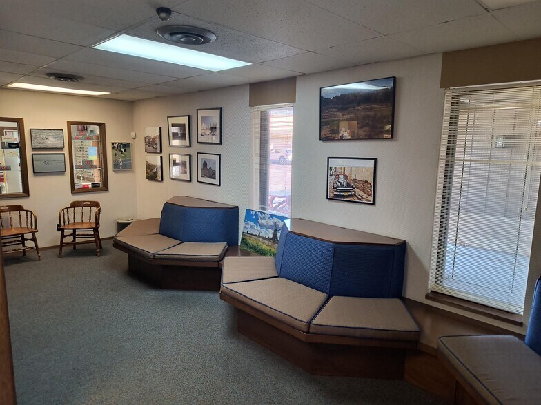 1640-1646 45th St, Munster, IN à vendre - Photo de l’immeuble – Image 3 sur 9