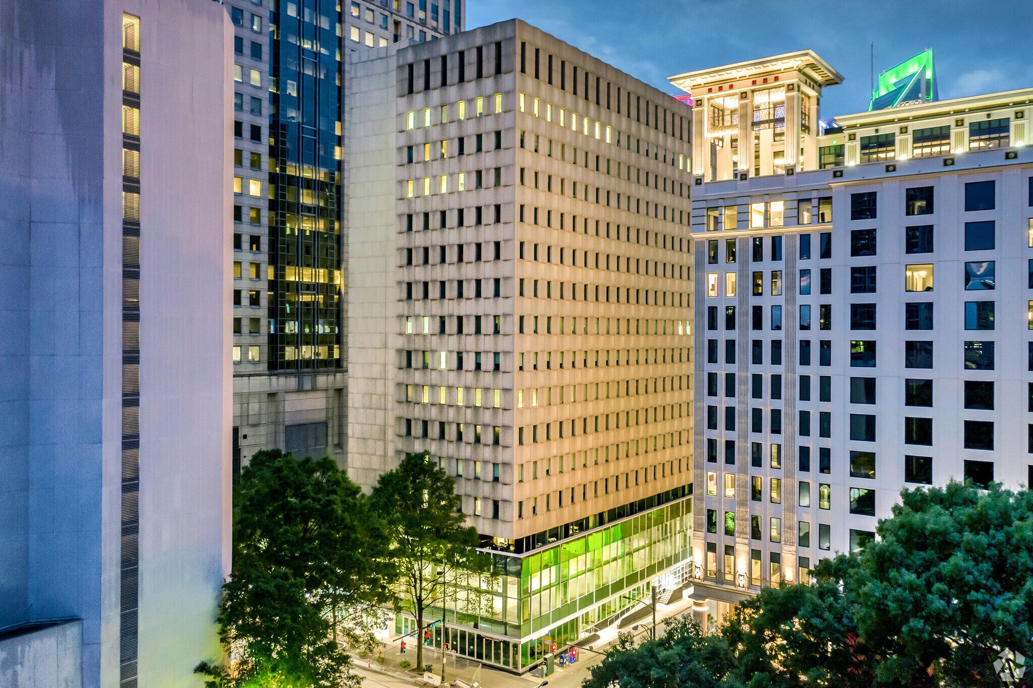 129 W trade St, Charlotte, NC à louer Photo principale– Image 1 sur 9