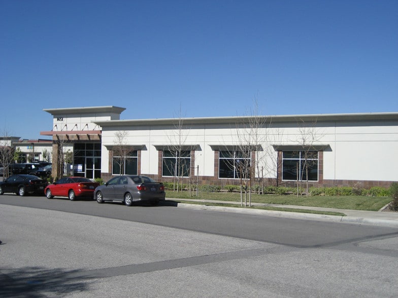 1652 Plum Ln, Redlands, CA à louer - Photo de l’immeuble – Image 3 sur 4