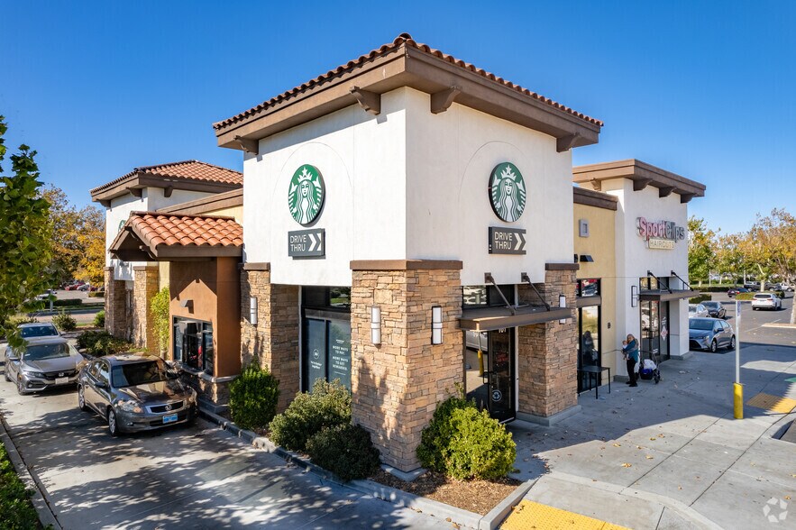 Valley Central Shoppes portefeuille de 5 biens à vendre sur LoopNet.fr - Photo principale – Image 2 sur 10