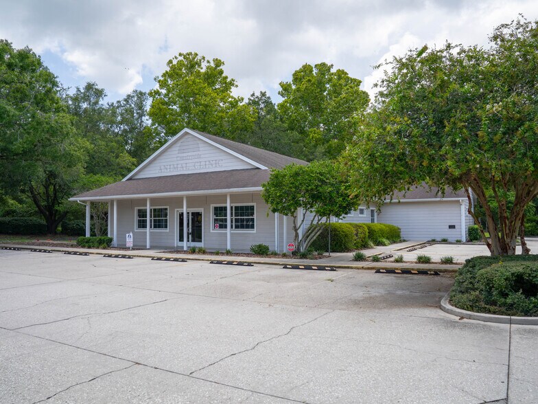 3628 N Lecanto Hwy, Beverly Hills, FL à vendre - Photo de l’immeuble – Image 3 sur 37