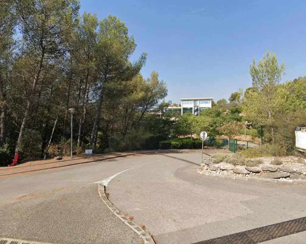 Bureau dans SOPHIA ANTIPOLIS à louer Photo de l’immeuble– Image 1 sur 2
