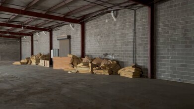 201 N Pacific St, Conroe, TX à louer - Vidéo sur l’annonce professionnelle 