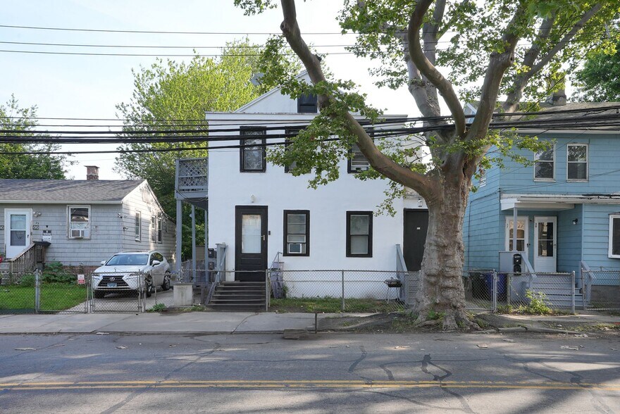 33-35 Granfield Ave, Bridgeport, CT à vendre - Photo de l’immeuble – Image 3 sur 7